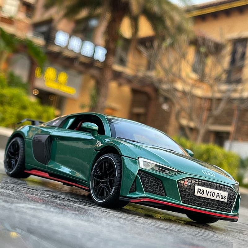 1:24 AUDI R8 V10 Plus Alloy Sports Car Model