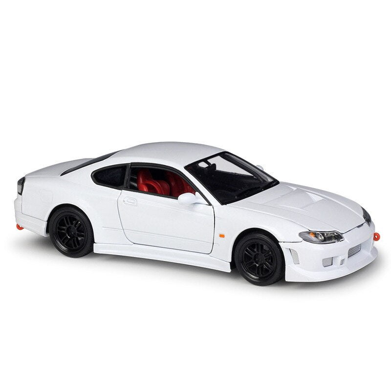 Nissan Silvia S15 Supercar 1:24 Car Model