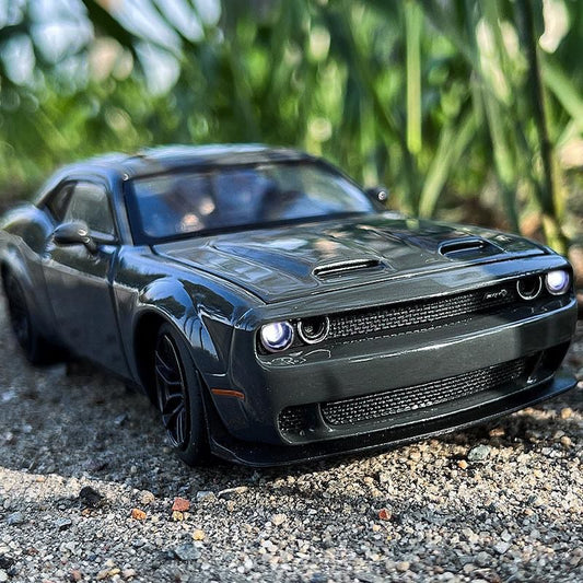 1:32 Dodge Challenger SRT Alloy Sports Car Model